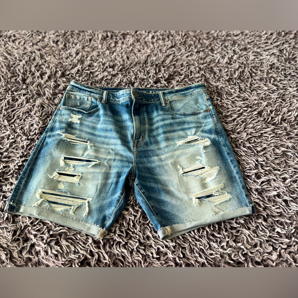 Distressed Jean Shorts Size:40 (American Eagle)